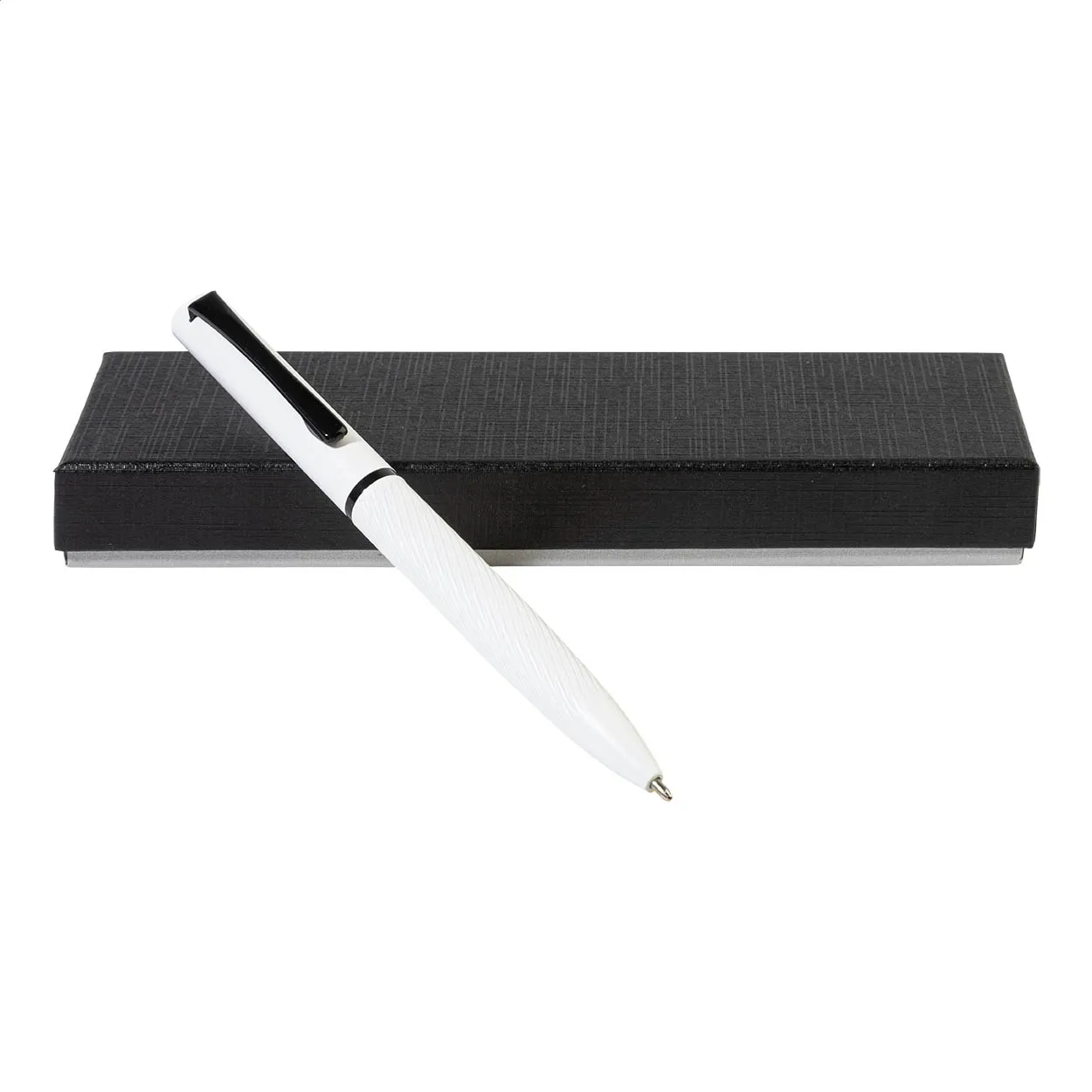 Witte balpen met zwart detail naast een zwart geschenkdoosje