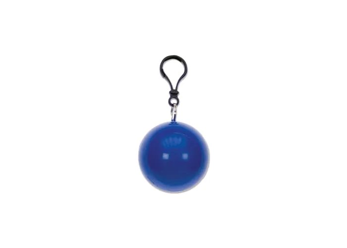 Bal met regenponcho